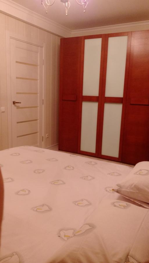 Apartment On Prospiekt Pobiedy 18 Kiev Dış mekan fotoğraf